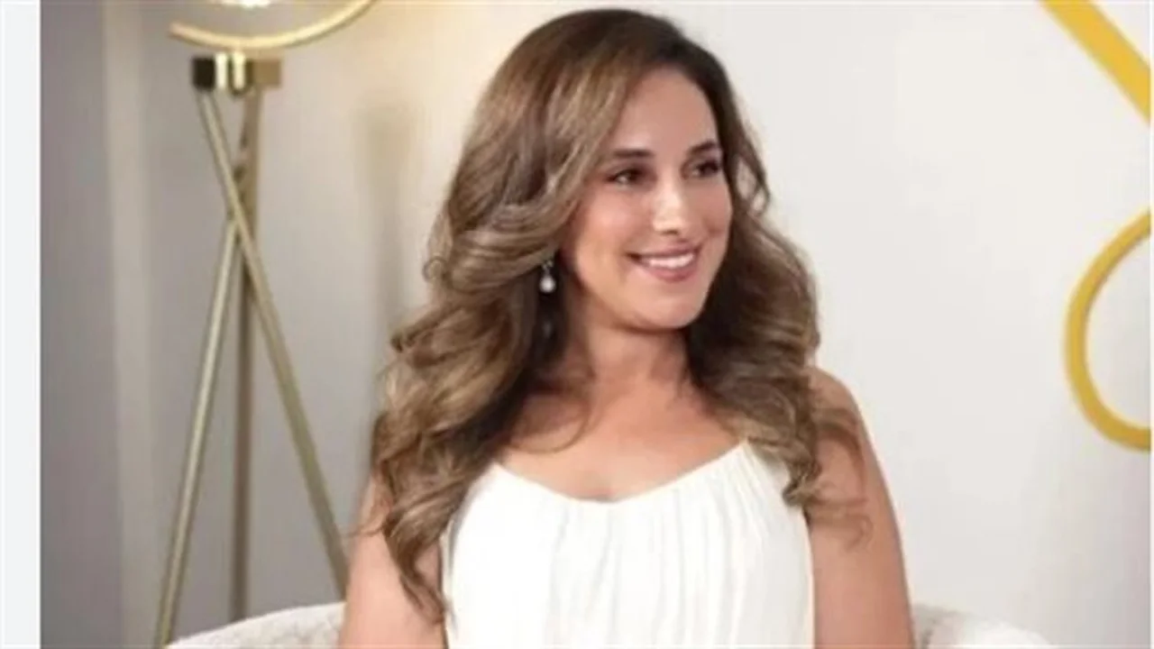 إطلالة ساحرة.. سر جاذبية فستان شيري عادل في أحدث ظهور لها بمواقع التواصل